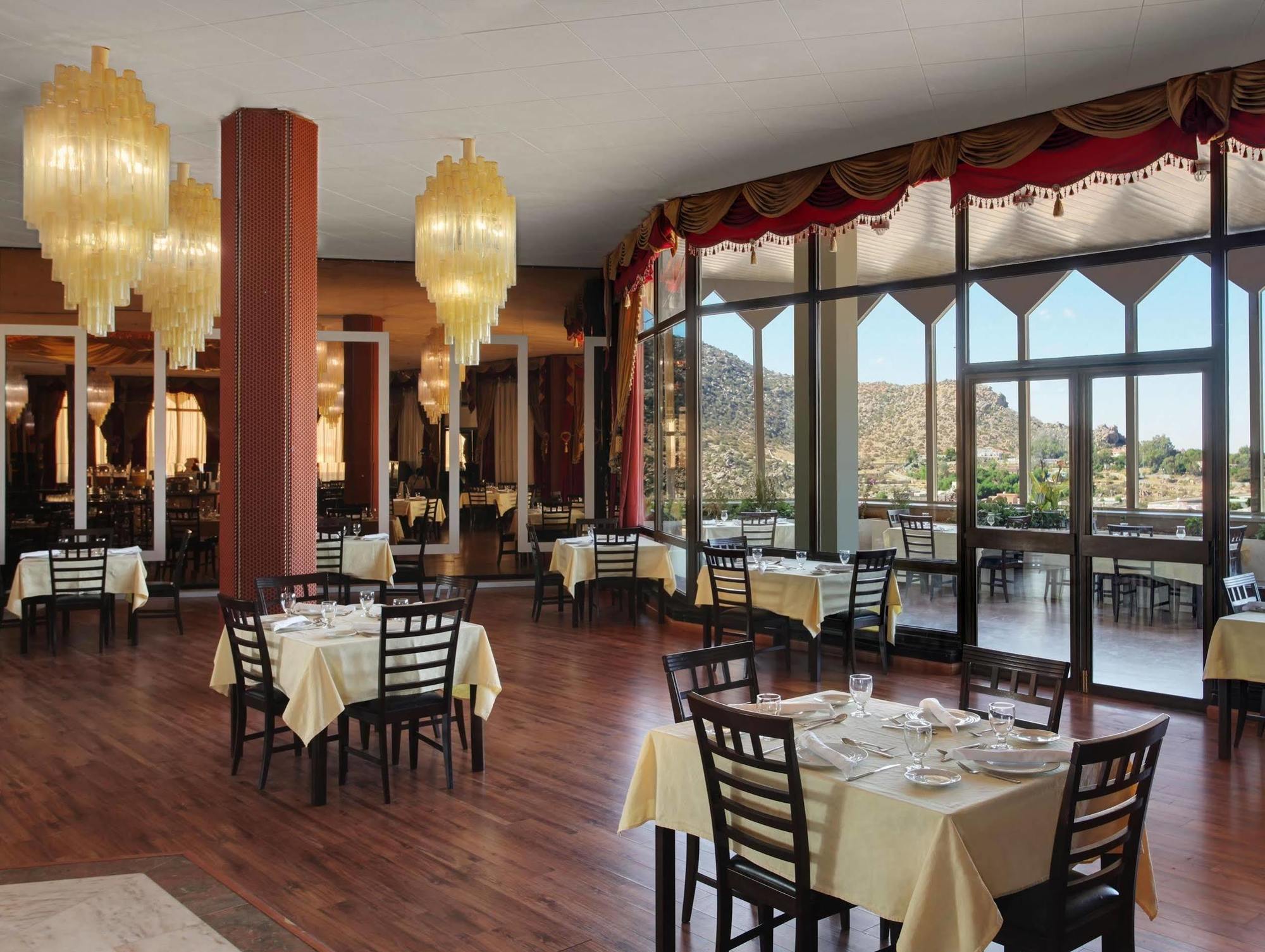 Le Meridien Al Hada Exteriér fotografie